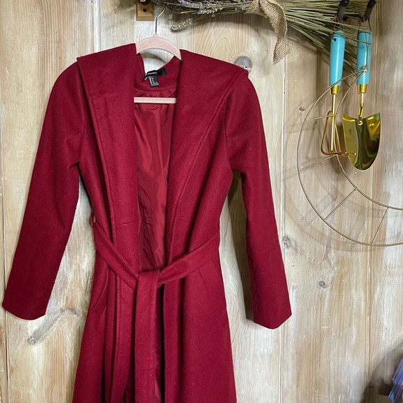 LITTLE RED RIDING HOOD COAT - Picture 2 of 6